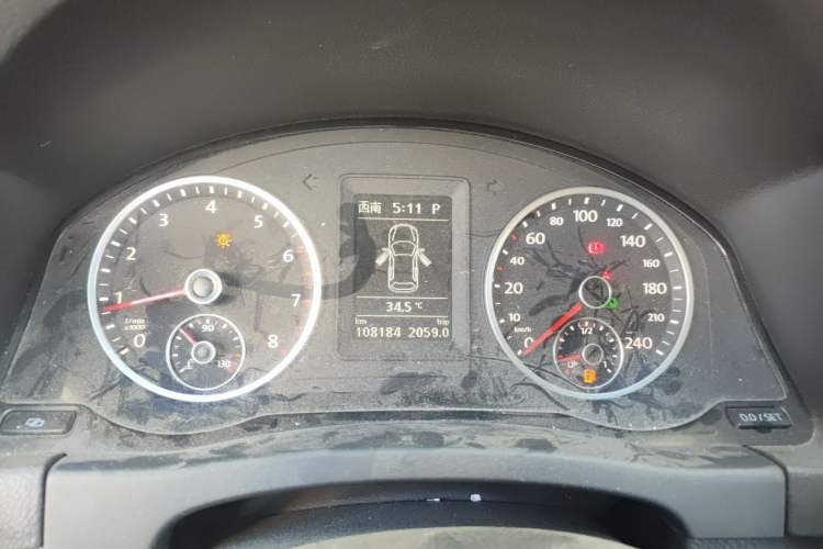 Used Volkswagen Tiguan 2010 1.8TSI Automatic All-Wheel-Drive Elite Edition Instrument Cluster