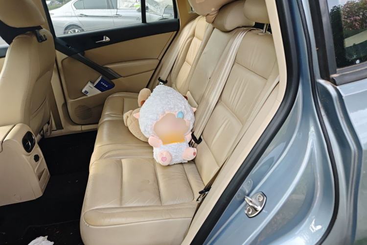 Used Volkswagen Tiguan 2010 1.8 TSI Automatic Two-Wheel Drive Trend Edition Left Rear Seat