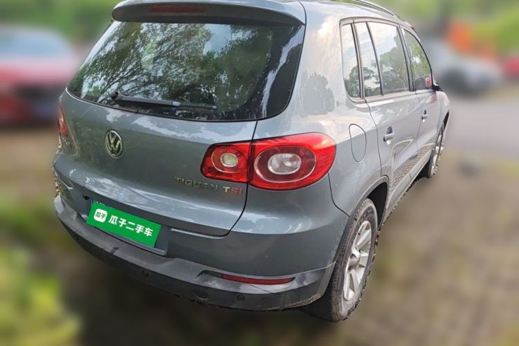 Used Volkswagen Tiguan 2010 1.8 TSI Automatic Two-Wheel Drive Trend Edition Rear Right 45 Deg