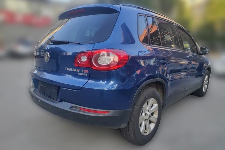 Used Volkswagen Tiguan 2010 1.8 TSI Automatic All-Wheel Drive Fashion Edition Rear Right 45 Deg