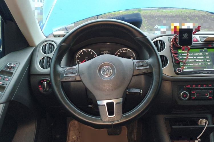 Used Volkswagen Tiguan 2010 2.0 TSI Automatic All-Wheel Drive Flagship Edition Steering Wheel