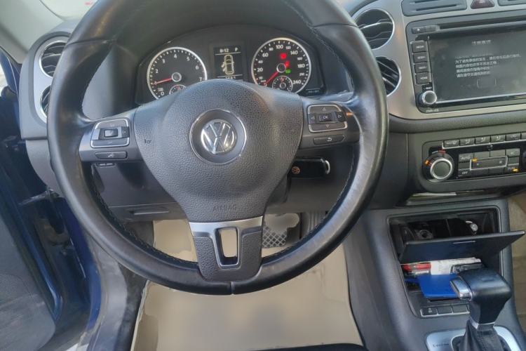 Used Volkswagen Tiguan 2010 1.8 TSI Automatic All-Wheel Drive Fashion Edition Steering Wheel