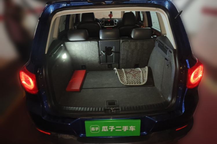 Used Volkswagen Tiguan 2010 1.8TSI Automatic All-Wheel-Drive Elite Edition Trunk