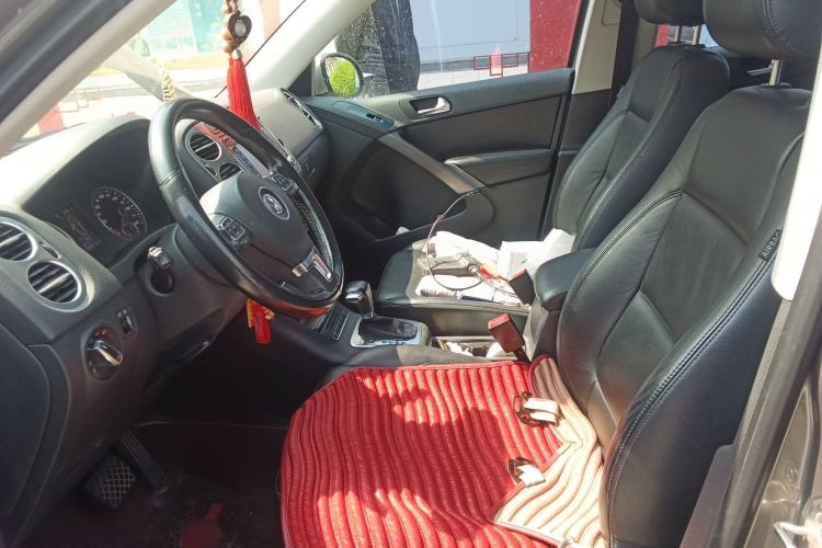 Used Volkswagen Tiguan 2010 1.8TSI Automatic All-Wheel-Drive Elite Edition Left Front Seat