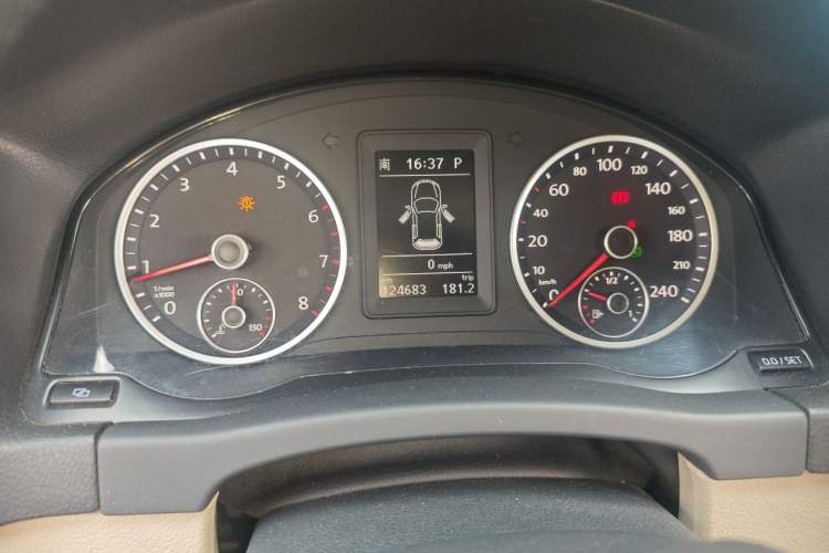 Used Volkswagen Tiguan 2010 1.8TSI Automatic All-Wheel-Drive Elite Edition Instrument Cluster