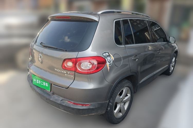 Used Volkswagen Tiguan 2010 1.8TSI Automatic All-Wheel-Drive Elite Edition Rear Right 45 Deg