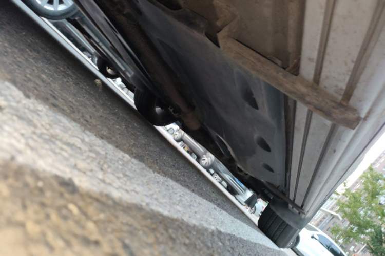 Used Volkswagen Tiguan 2010 1.8TSI Automatic All-Wheel-Drive Elite Edition Chassis Rear Right
