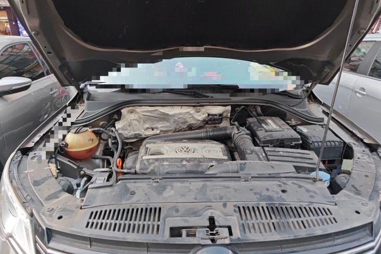 Used Volkswagen Tiguan 2010 1.8TSI Automatic Two-Wheel Drive Elite Edition Engine Bay