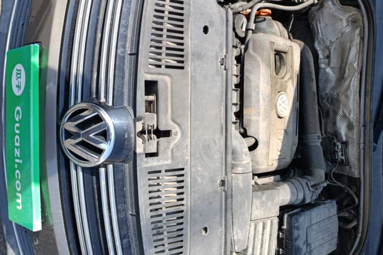Used Volkswagen Tiguan 2010 2.0 TSI Automatic All-Wheel Drive Flagship Edition Engine Bay