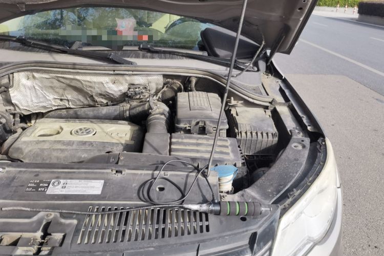 Used Volkswagen Tiguan 2010 1.8TSI Automatic Two-Wheel Drive Elite Edition Engine Bay Left
