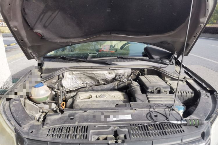 Used Volkswagen Tiguan 2010 1.8TSI Automatic Two-Wheel Drive Elite Edition Engine Bay