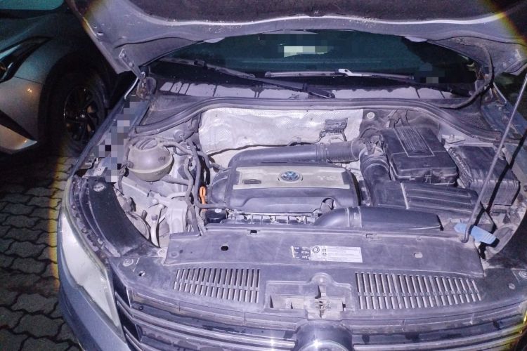Used Volkswagen Tiguan 2010 1.8TSI Automatic All-Wheel-Drive Elite Edition Engine Bay Right