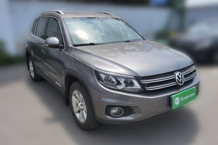 Used Volkswagen Tiguan 2010 1.8TSI Automatic Two-Wheel Drive Elite Edition Front Right 45 Deg