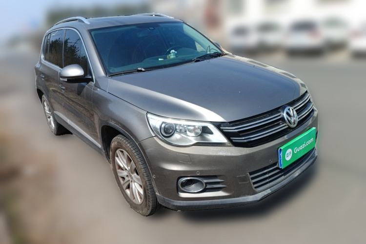 Used Volkswagen Tiguan 2010 2.0 TSI Automatic All-Wheel Drive Flagship Edition Front Right 45 Deg