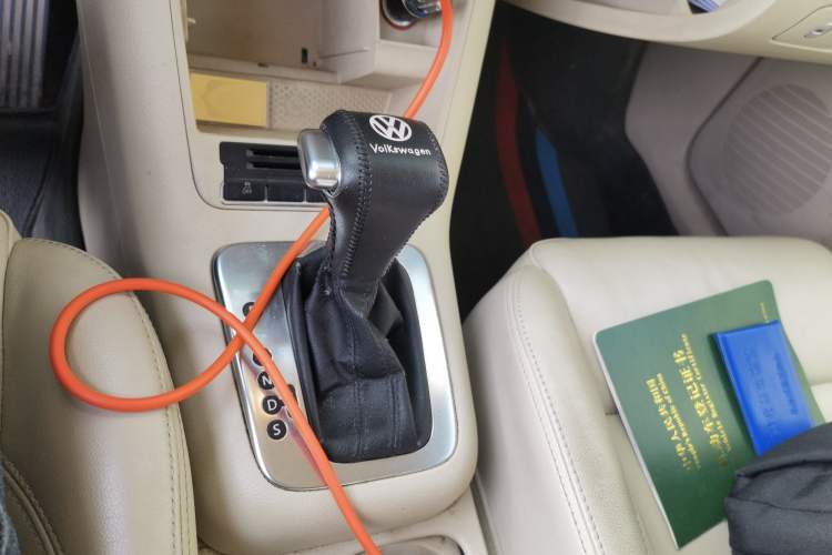 Used Volkswagen Tiguan 2010 1.8TSI Automatic Two-Wheel Drive Elite Edition Gear Lever