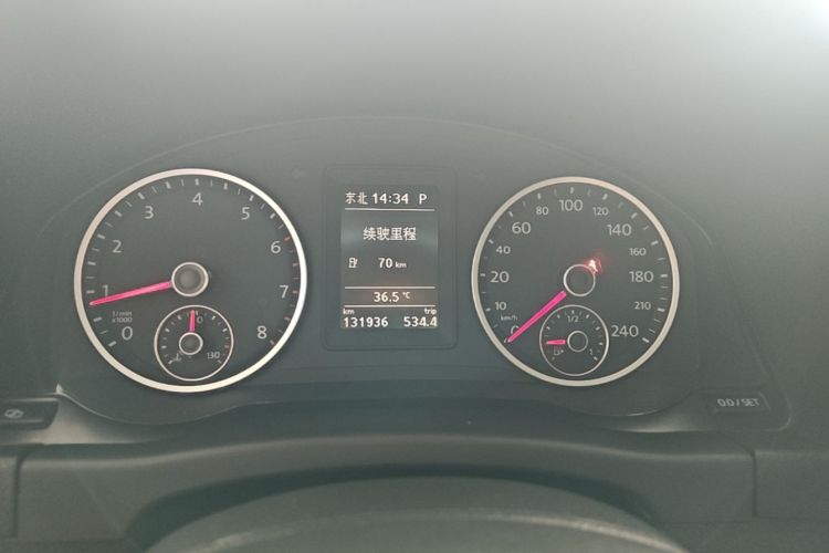Used Volkswagen Tiguan 2010 1.8TSI Automatic All-Wheel-Drive Elite Edition Instrument Cluster