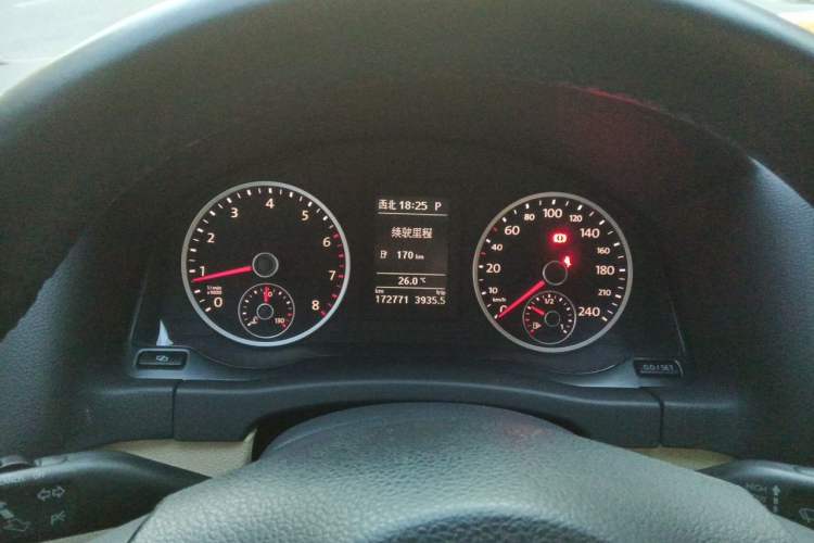 Used Volkswagen Tiguan 2010 2.0 TSI Automatic All-Wheel-Drive Elite Edition Instrument Cluster