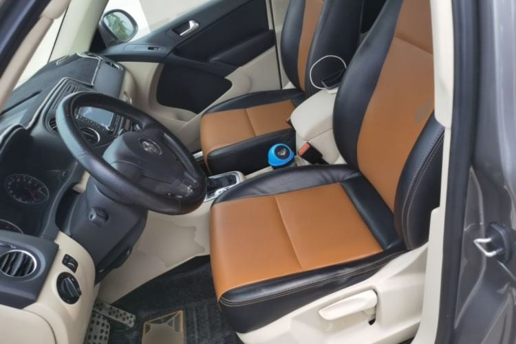 Used Volkswagen Tiguan 2010 1.8TSI Automatic Two-Wheel Drive Elite Edition Left Front Seat