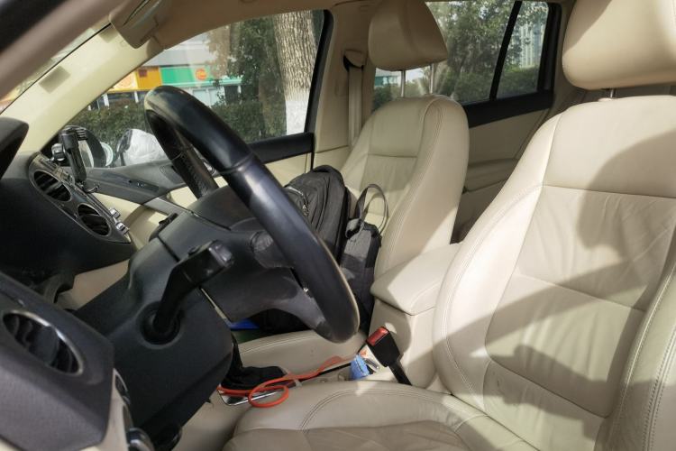 Used Volkswagen Tiguan 2010 1.8TSI Automatic Two-Wheel Drive Elite Edition Left Front Seat
