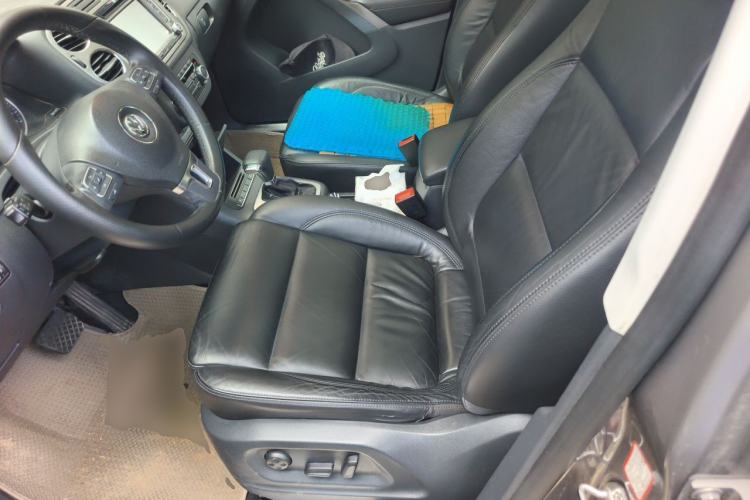 Used Volkswagen Tiguan 2010 1.8TSI Automatic All-Wheel-Drive Elite Edition Left Front Seat