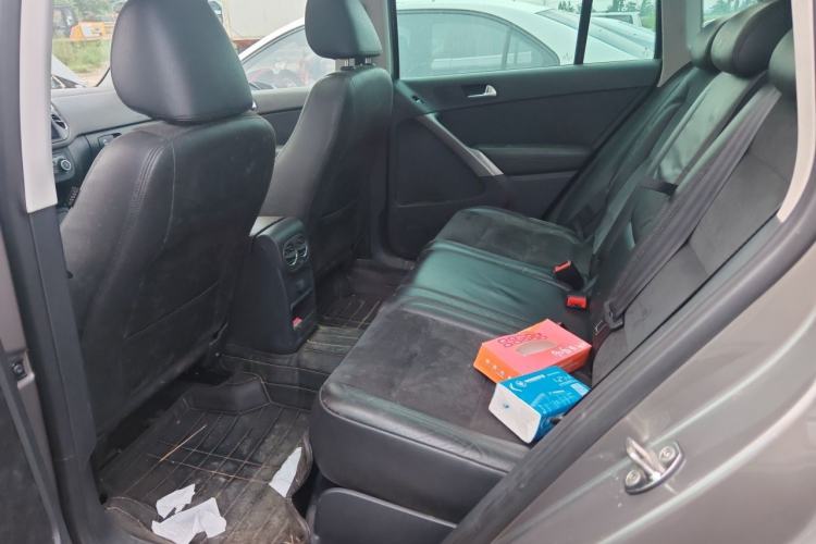 Used Volkswagen Tiguan 2010 2.0 TSI Automatic All-Wheel Drive Flagship Edition Left Rear Seat