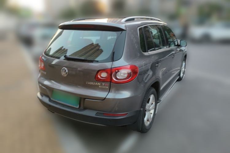 Used Volkswagen Tiguan 2010 1.8TSI Automatic All-Wheel-Drive Elite Edition Rear Right 45 Deg