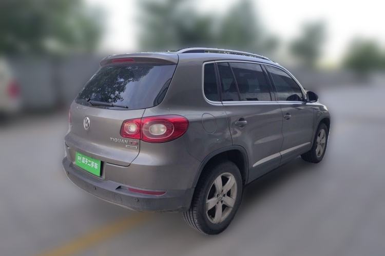 Used Volkswagen Tiguan 2010 2.0 TSI Automatic All-Wheel-Drive Elite Edition Rear Right 45 Deg