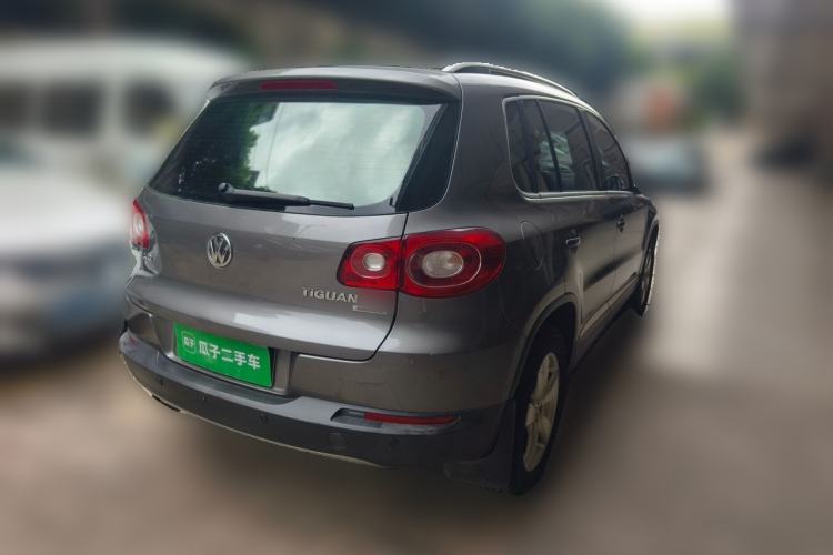 Used Volkswagen Tiguan 2010 2.0 TSI Automatic All-Wheel-Drive Elite Edition Rear Right 45 Deg