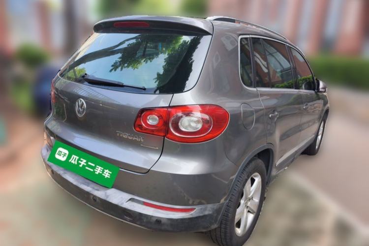 Used Volkswagen Tiguan 2010 1.8TSI Automatic All-Wheel-Drive Elite Edition Rear Right 45 Deg