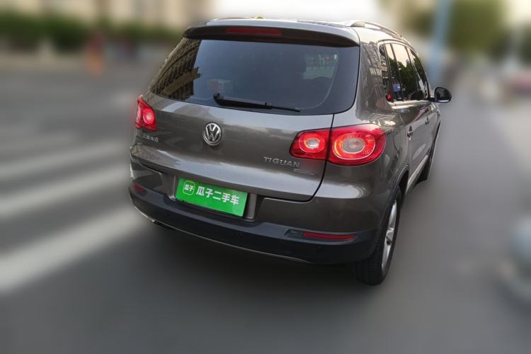 Used Volkswagen Tiguan 2010 2.0 TSI Automatic All-Wheel-Drive Elite Edition Rear Right 45 Deg