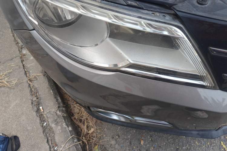 Used Volkswagen Tiguan 2010 1.8 TSI Automatic Two-Wheel Drive Urban Edition Right Front Headlight
