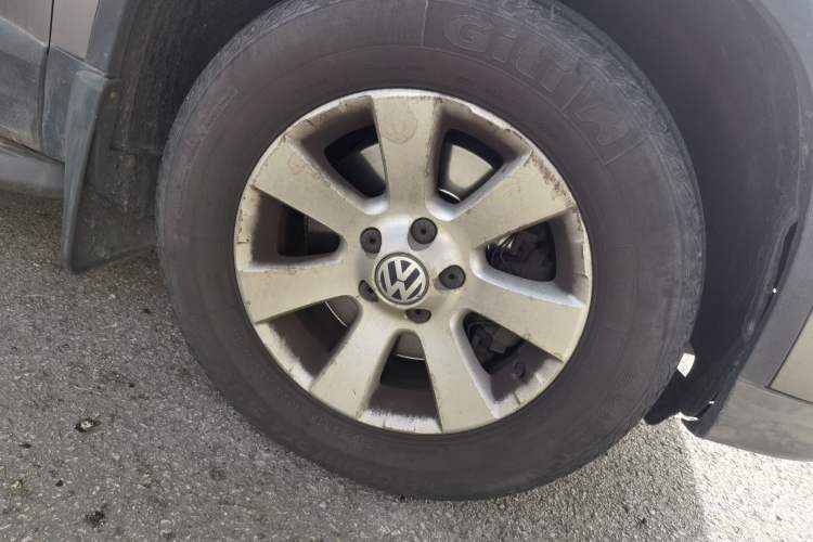 Used Volkswagen Tiguan 2010 1.8TSI Automatic Two-Wheel Drive Elite Edition Right Front Wheel Hub