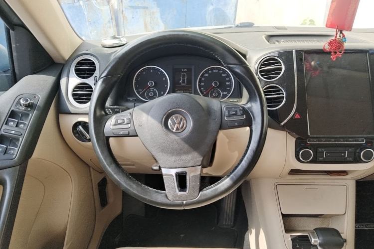 Used Volkswagen Tiguan 2010 1.8 TSI Automatic Two-Wheel Drive Urban Edition Steering Wheel