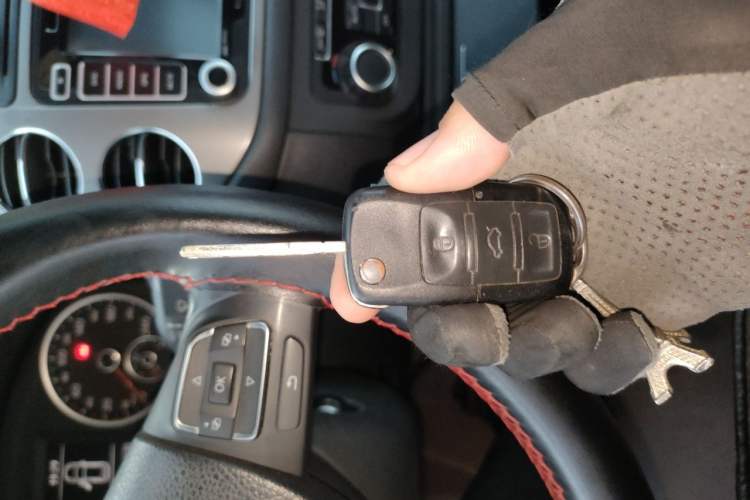 Used Volkswagen Tiguan 2010 1.8TSI Automatic All-Wheel-Drive Elite Edition Vehicle Key