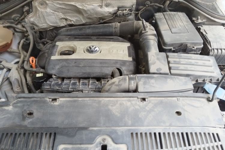 Used Volkswagen Tiguan 2010 1.8 TSI Automatic Two-Wheel Drive Trend Edition Engine Bay
