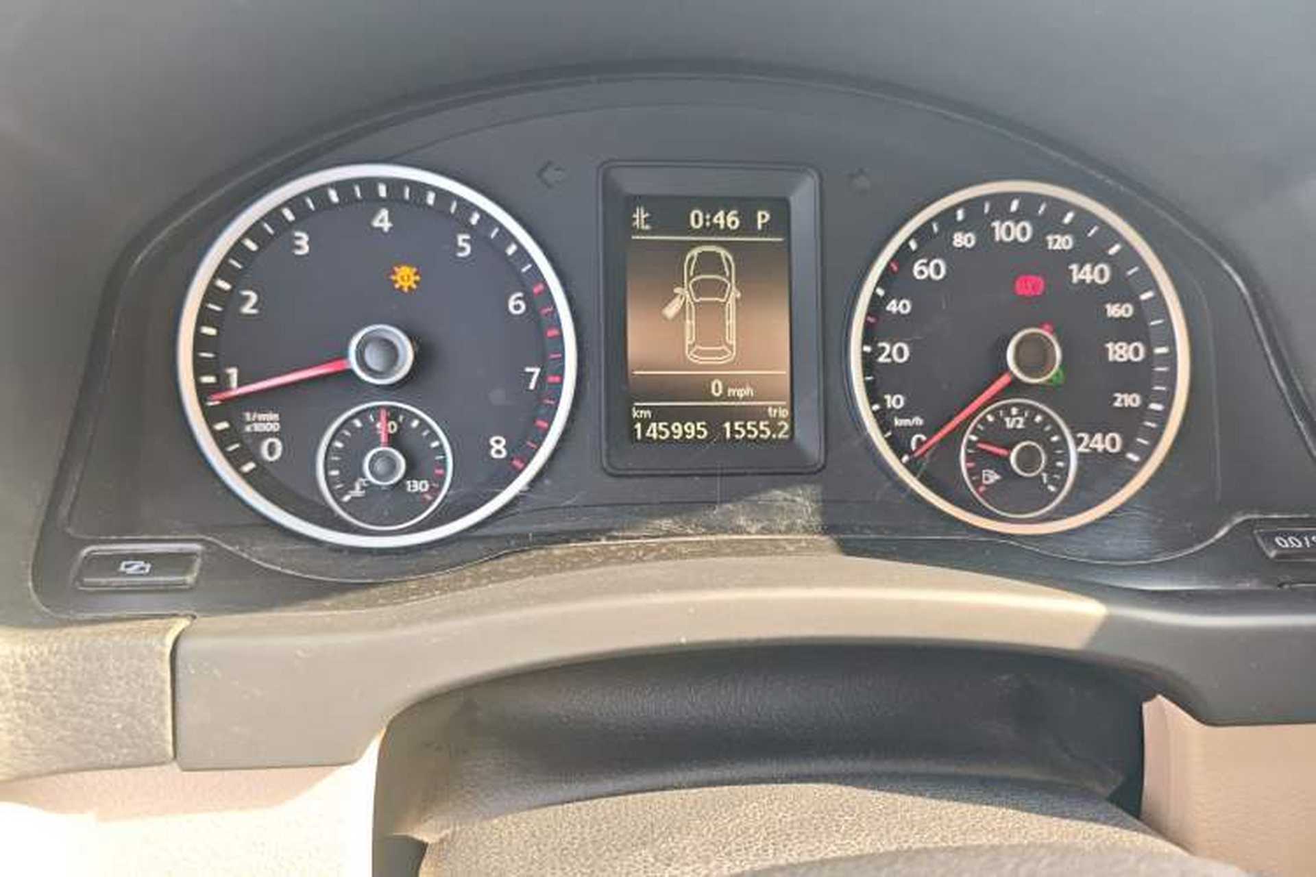Used Volkswagen Tiguan 2010 2.0 TSI Automatic All-Wheel Drive Flagship Edition Odometer Close Up