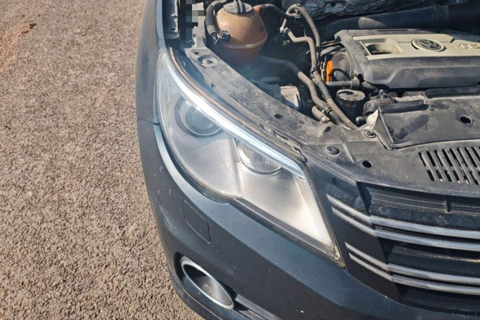 Used Volkswagen Tiguan 2010 2.0 TSI Automatic All-Wheel Drive Flagship Edition Right Front Headlight