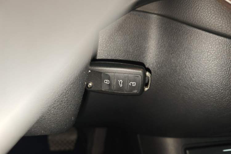 Used Volkswagen Tiguan 2010 2.0 TSI Automatic All-Wheel Drive Flagship Edition Vehicle Key