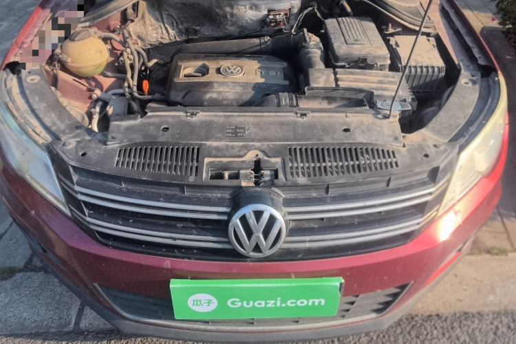 Used Volkswagen Tiguan 2010 1.8 TSI Automatic Two-Wheel Drive Trend Edition Engine Bay
