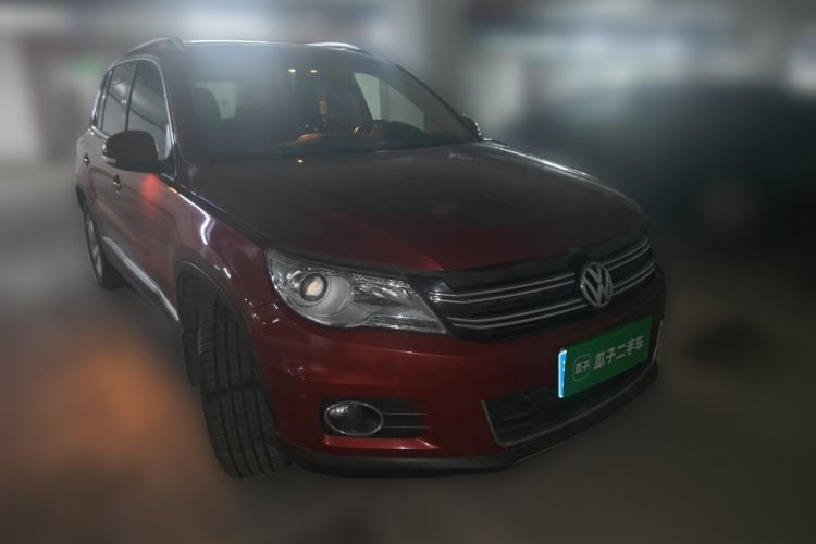 Used Volkswagen Tiguan 2010 2.0 TSI Automatic All-Wheel-Drive Elite Edition Front Right 45 Deg
