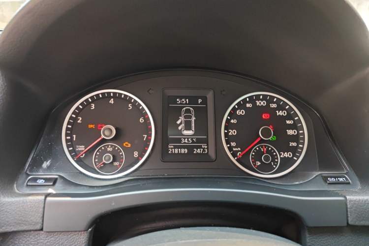 Used Volkswagen Tiguan 2010 1.8 TSI Automatic Two-Wheel Drive Urban Edition Instrument Cluster