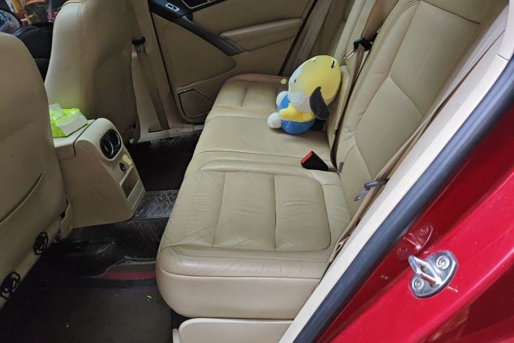 Used Volkswagen Tiguan 2010 1.8TSI Automatic All-Wheel-Drive Elite Edition Left Rear Seat
