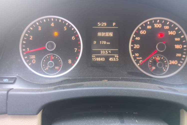 Used Volkswagen Tiguan 2010 1.8 TSI Automatic Two-Wheel Drive Trend Edition Odometer Close Up