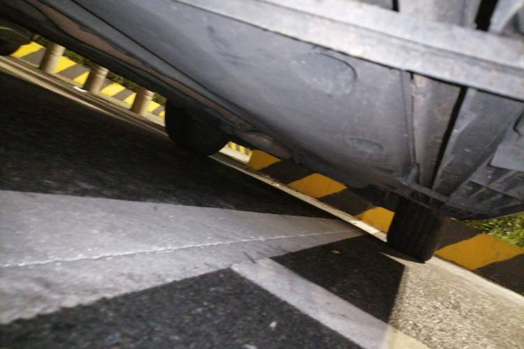 Used Volkswagen Tiguan 2010 2.0 TSI Automatic All-Wheel-Drive Elite Edition Chassis Front Left