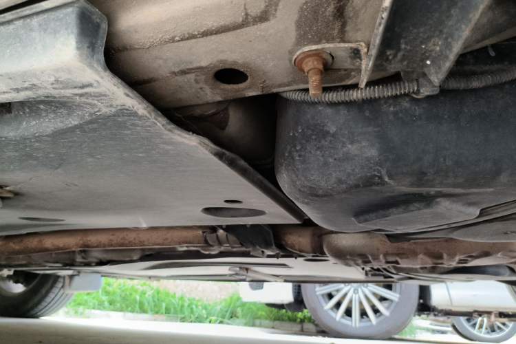 Used Volkswagen Tiguan 2010 1.8 TSI Manual Two-Wheel Drive Urban Edition Chassis Rear Left