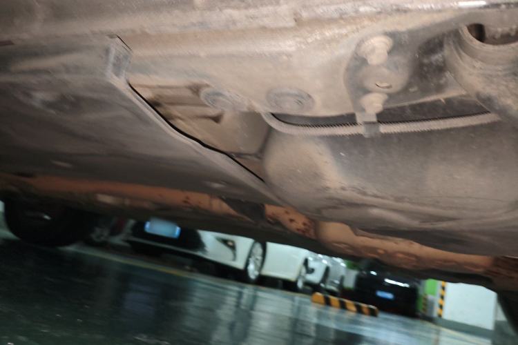 Used Volkswagen Tiguan 2010 2.0 TSI Automatic All-Wheel Drive Flagship Navigation Edition Chassis Rear Left