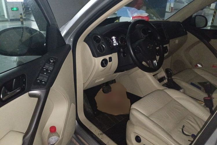 Used Volkswagen Tiguan 2010 1.8 TSI Automatic Two-Wheel Drive Trend Edition Driver Seat