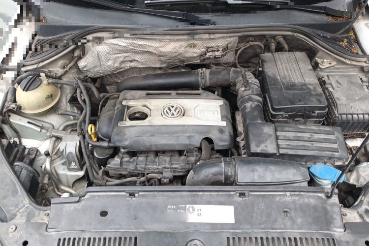 Used Volkswagen Tiguan 2010 1.8TSI Automatic All-Wheel-Drive Elite Edition Engine Bay