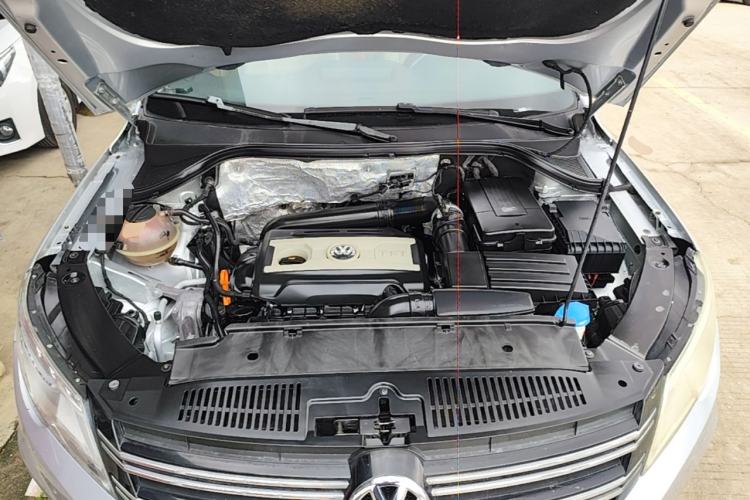 Used Volkswagen Tiguan 2010 1.8 TSI Automatic Two-Wheel Drive Trend Edition Engine Bay