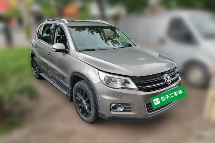 Used Volkswagen Tiguan 2010 2.0 TSI Automatic All-Wheel Drive Flagship Edition Front Right 45 Deg